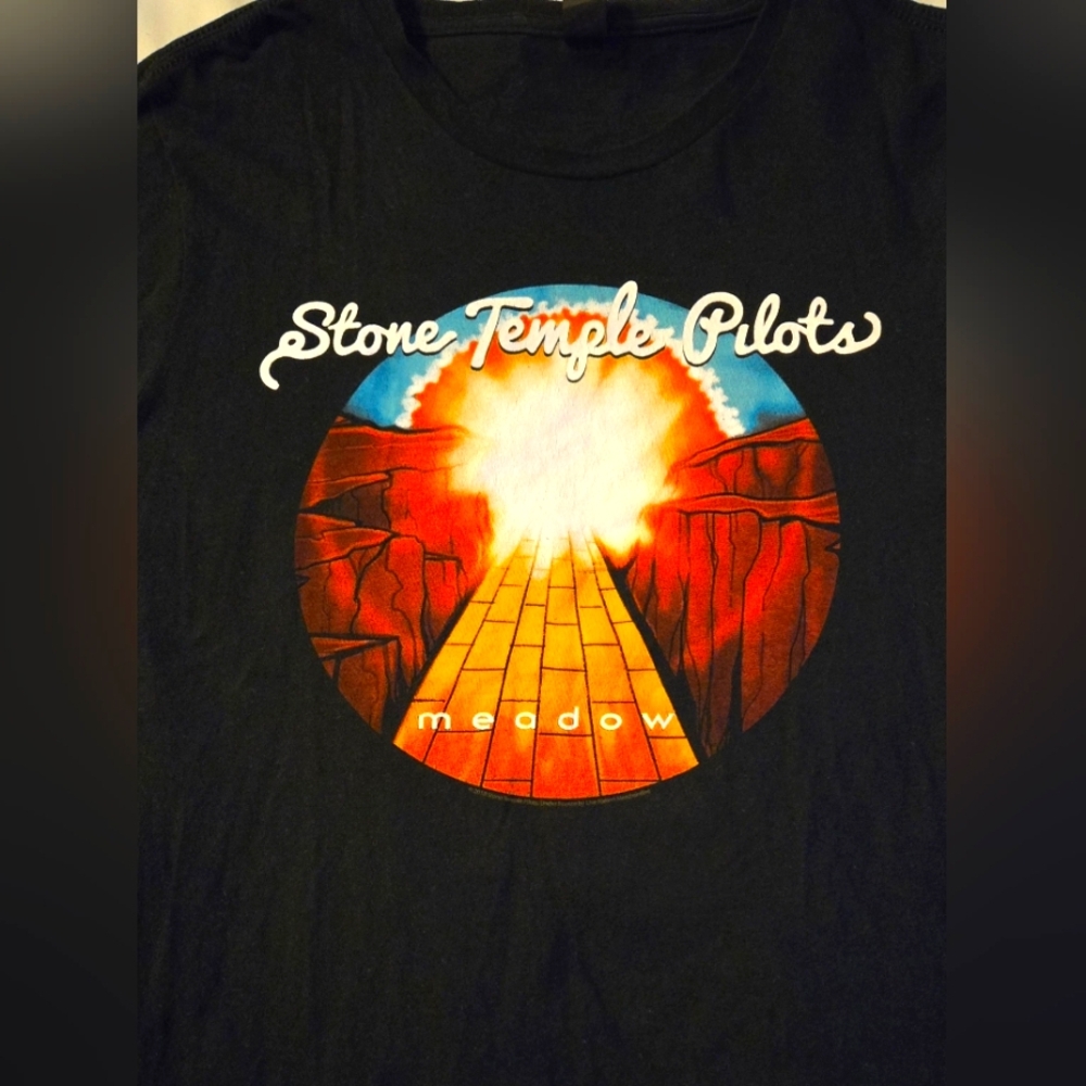 Stone Temple Pilots T